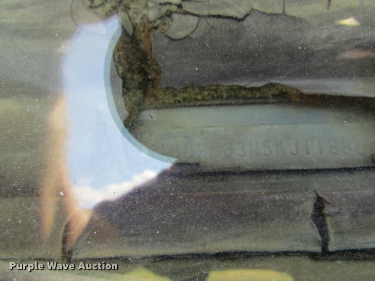 image for item DD5756 1989 Chevrolet Silverado 3500 Crew Cab flatbed pickup truck