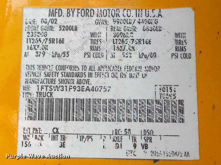 image for item DD7172 2003 Ford F350 Super Duty XLT Crew Cab pickup truck