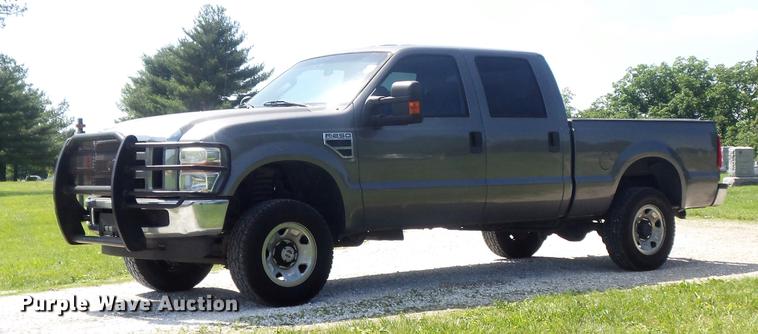 image for item DD7173 2009 Ford F250 Super Duty XLT Crew Cab pickup truck