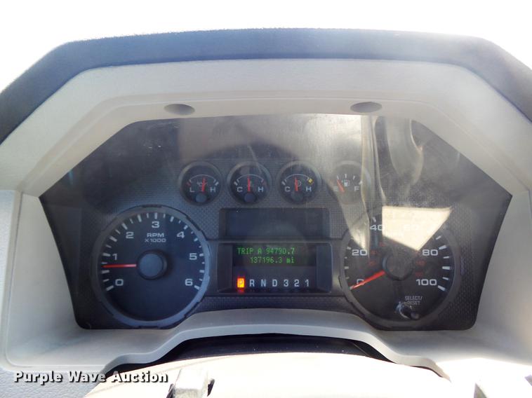 image for item DD7173 2009 Ford F250 Super Duty XLT Crew Cab pickup truck