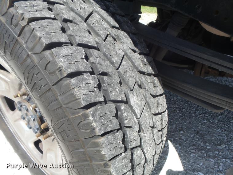 image for item DD7173 2009 Ford F250 Super Duty XLT Crew Cab pickup truck