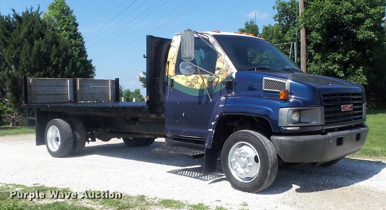 image for item DD7174 2004 GMC C4500 flat dump bed truck