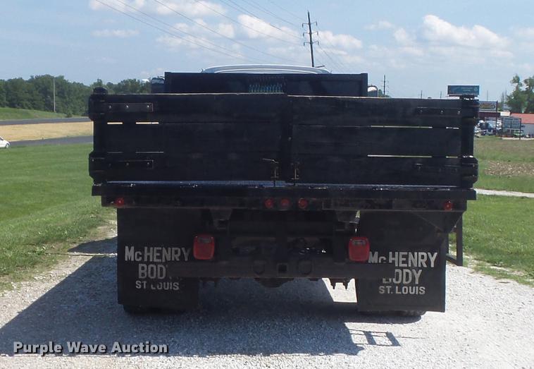 image for item DD7174 2004 GMC C4500 flat dump bed truck