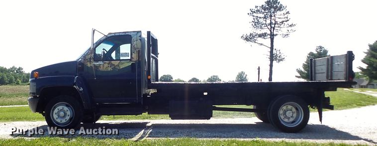 image for item DD7174 2004 GMC C4500 flat dump bed truck