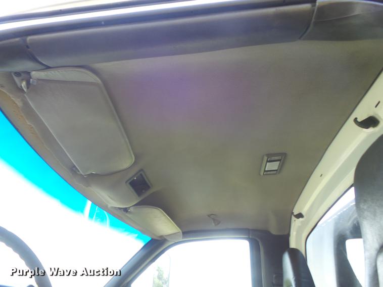 image for item DD7174 2004 GMC C4500 flat dump bed truck