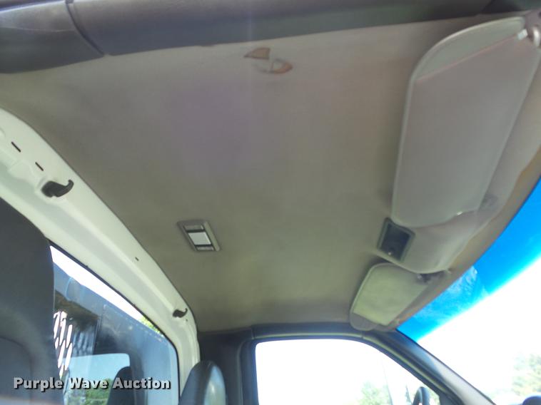 image for item DD7174 2004 GMC C4500 flat dump bed truck