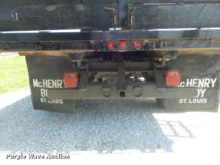 image for item DD7174 2004 GMC C4500 flat dump bed truck