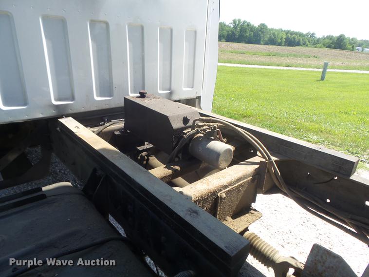 image for item DD7174 2004 GMC C4500 flat dump bed truck