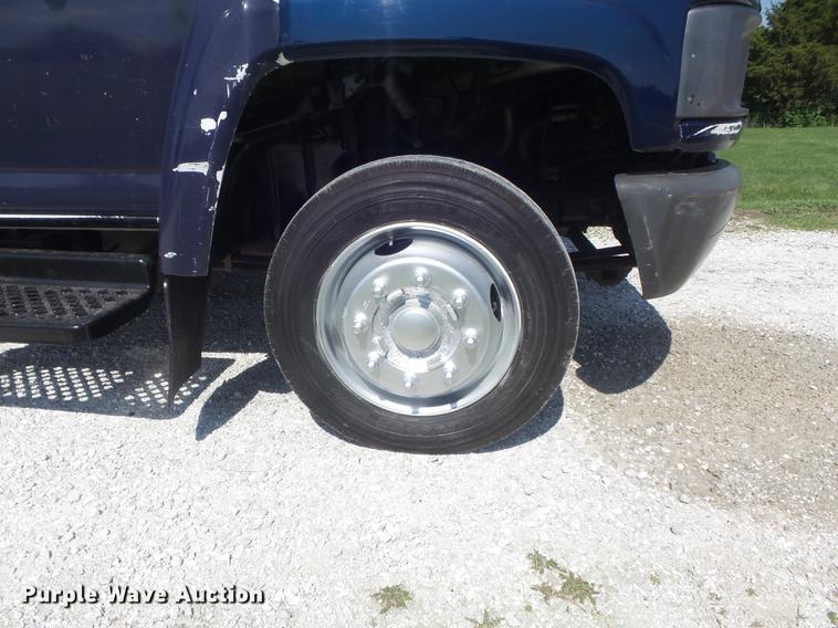 image for item DD7174 2004 GMC C4500 flat dump bed truck