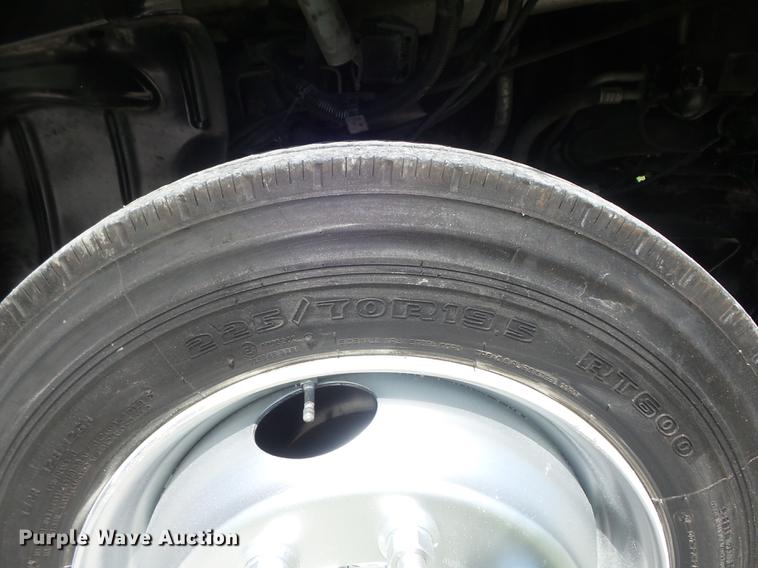 image for item DD7174 2004 GMC C4500 flat dump bed truck