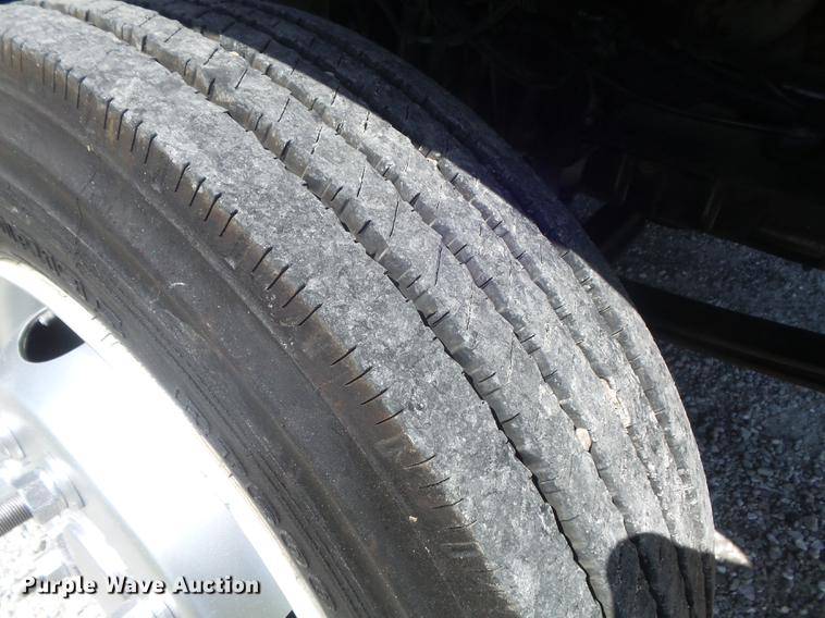 image for item DD7174 2004 GMC C4500 flat dump bed truck