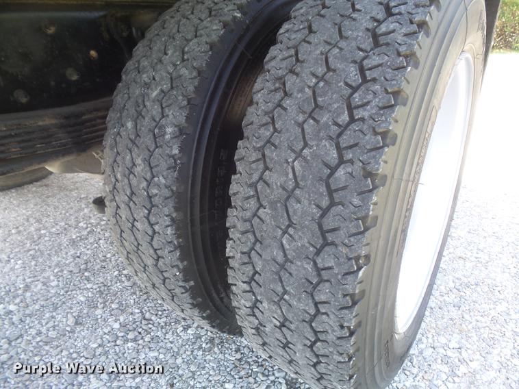 image for item DD7174 2004 GMC C4500 flat dump bed truck