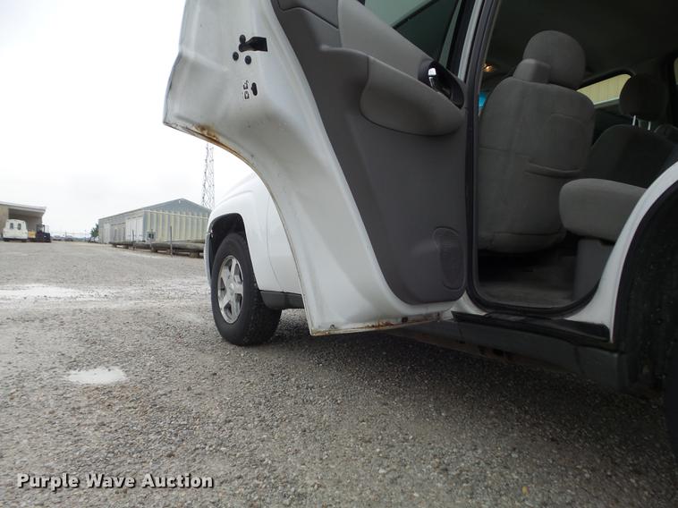 image for item DD7203 2005 Chevrolet TrailBlazer LS SUV