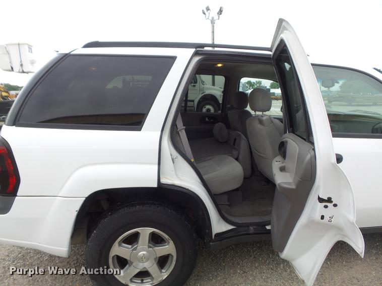 image for item DD7203 2005 Chevrolet TrailBlazer LS SUV