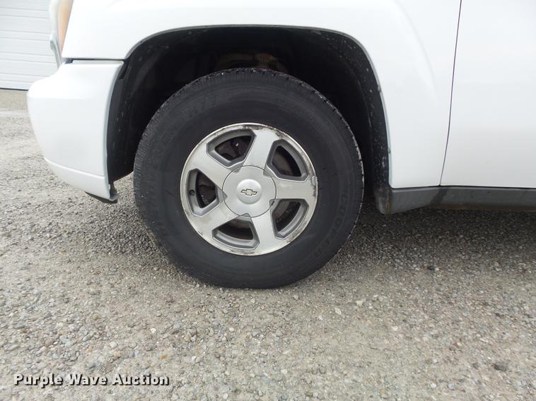 image for item DD7203 2005 Chevrolet TrailBlazer LS SUV