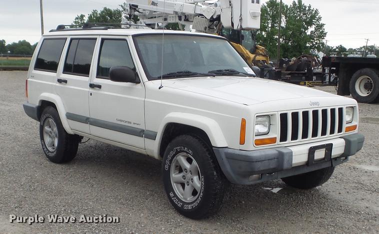 image for item DD7204 2001 Jeep Cherokee Sport SUV