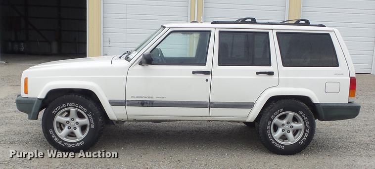 image for item DD7204 2001 Jeep Cherokee Sport SUV