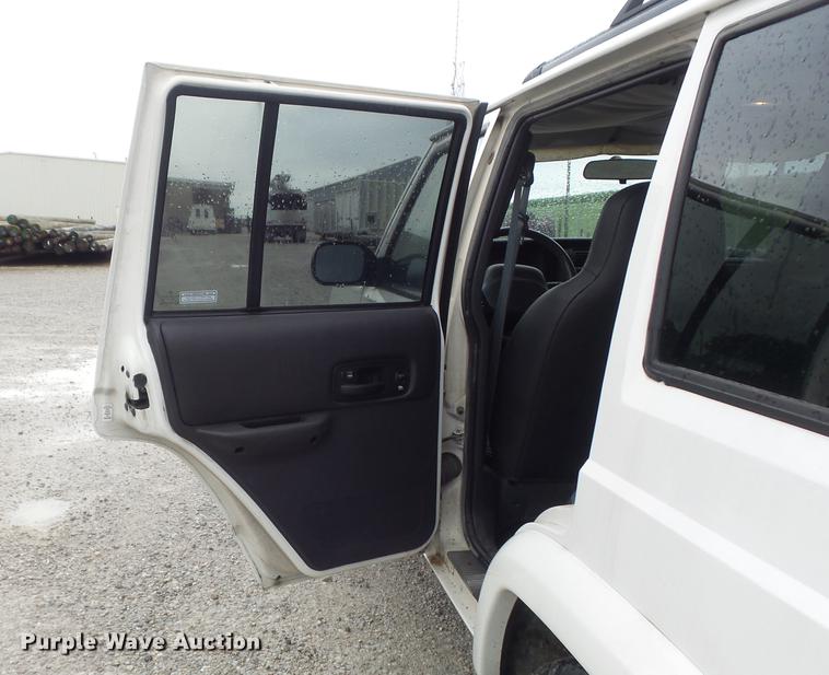 image for item DD7204 2001 Jeep Cherokee Sport SUV