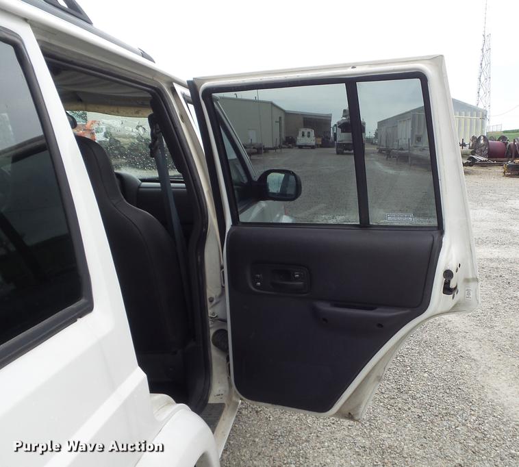 image for item DD7204 2001 Jeep Cherokee Sport SUV