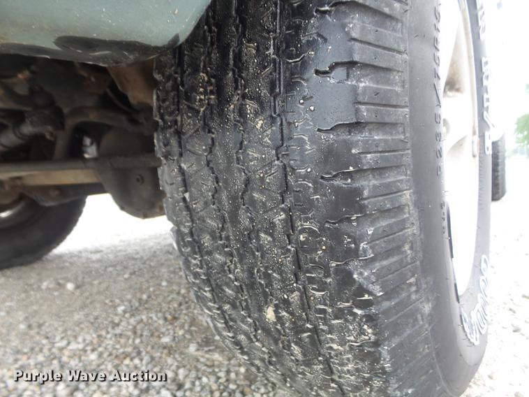 image for item DD7204 2001 Jeep Cherokee Sport SUV