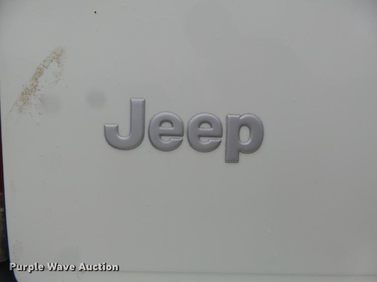 image for item DD7204 2001 Jeep Cherokee Sport SUV