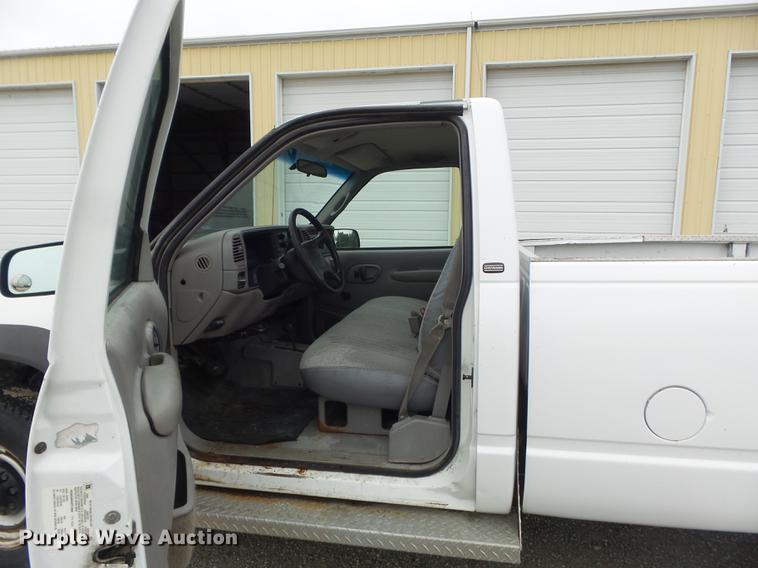 image for item DD7205 1998 Chevrolet Cheyenne 3500 pickup truck