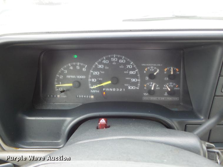 image for item DD7205 1998 Chevrolet Cheyenne 3500 pickup truck