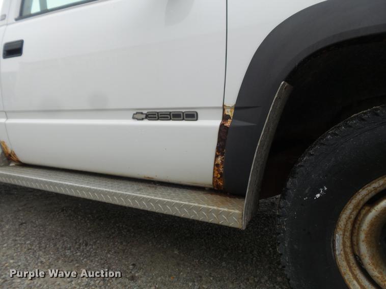 image for item DD7205 1998 Chevrolet Cheyenne 3500 pickup truck