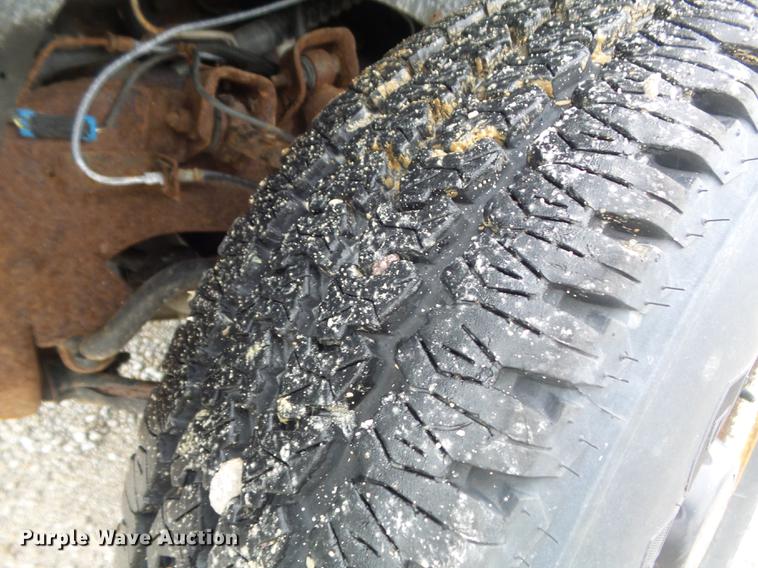 image for item DD7205 1998 Chevrolet Cheyenne 3500 pickup truck