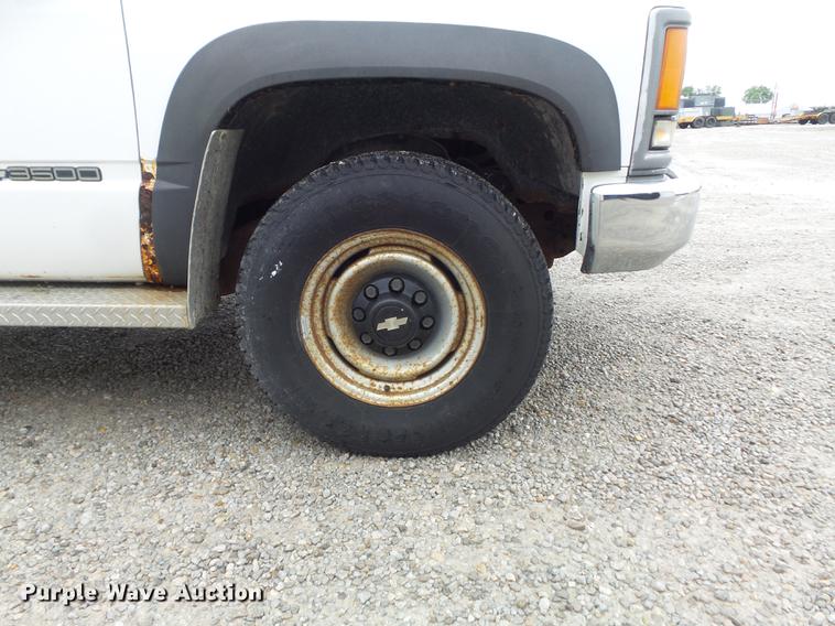 image for item DD7205 1998 Chevrolet Cheyenne 3500 pickup truck