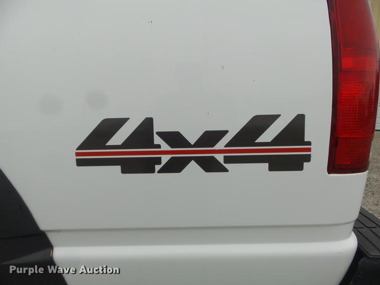 image for item DD7205 1998 Chevrolet Cheyenne 3500 pickup truck