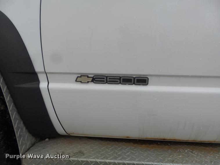 image for item DD7205 1998 Chevrolet Cheyenne 3500 pickup truck