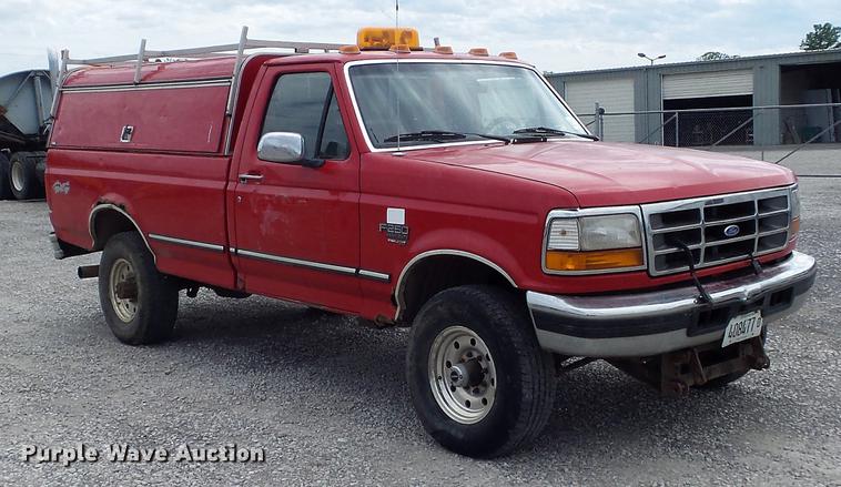 image for item DD7207 1997 Ford F250 HD XLT pickup truck