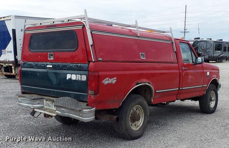 image for item DD7207 1997 Ford F250 HD XLT pickup truck