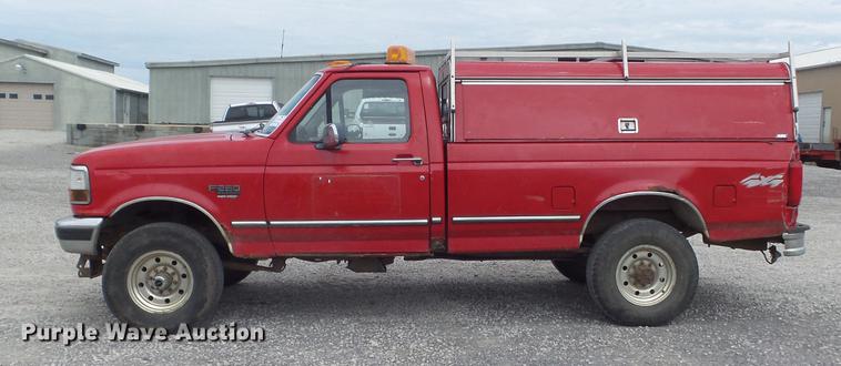 image for item DD7207 1997 Ford F250 HD XLT pickup truck