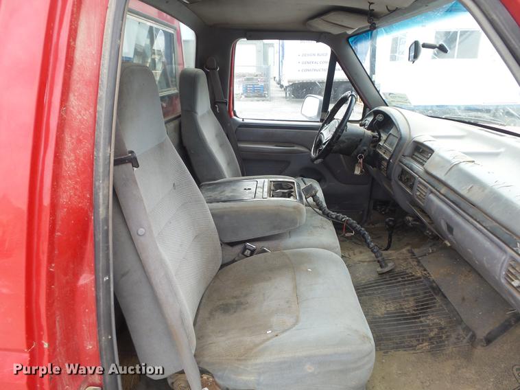 image for item DD7207 1997 Ford F250 HD XLT pickup truck