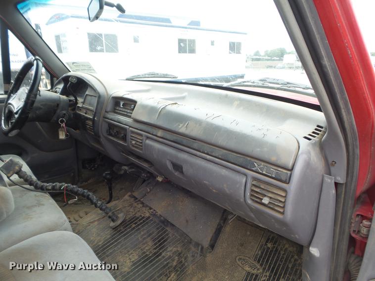 image for item DD7207 1997 Ford F250 HD XLT pickup truck