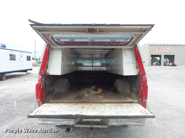 image for item DD7207 1997 Ford F250 HD XLT pickup truck