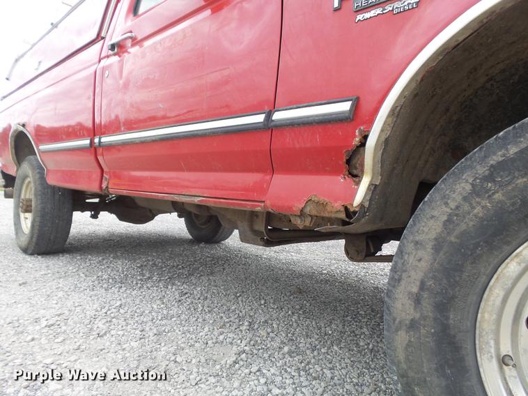 image for item DD7207 1997 Ford F250 HD XLT pickup truck