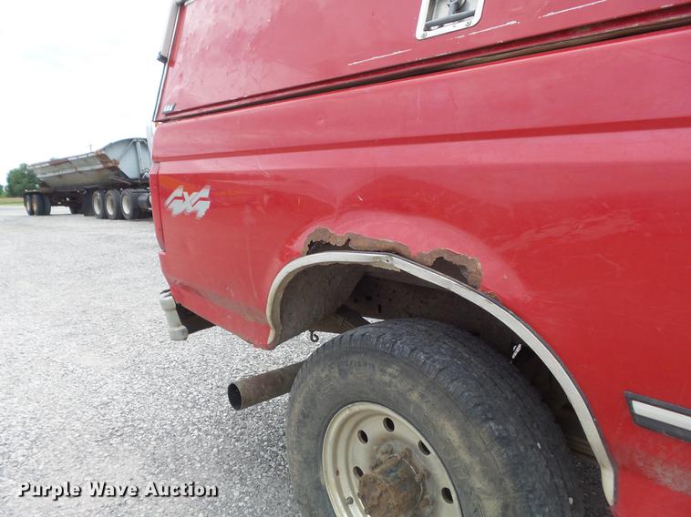 image for item DD7207 1997 Ford F250 HD XLT pickup truck