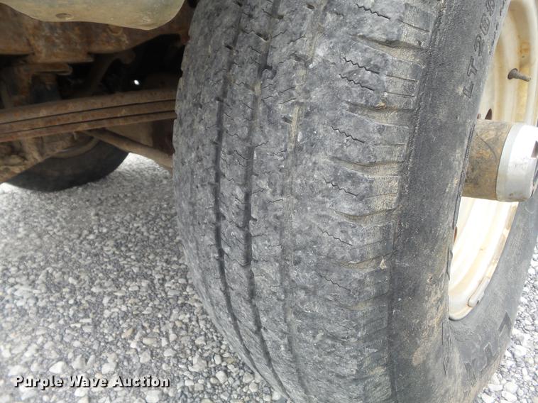 image for item DD7207 1997 Ford F250 HD XLT pickup truck