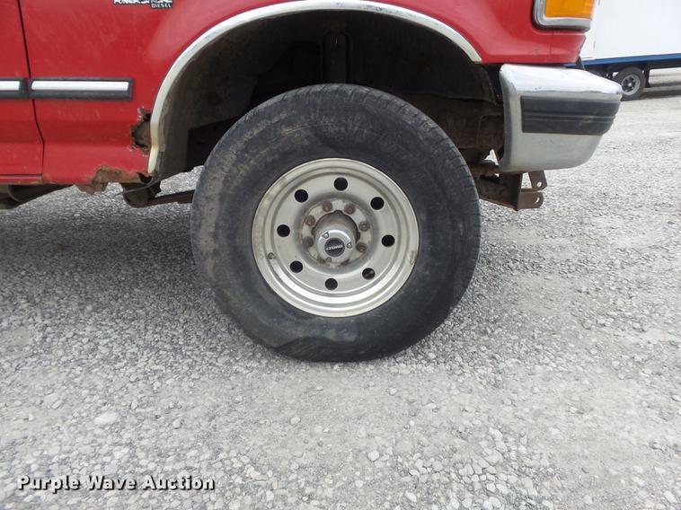 image for item DD7207 1997 Ford F250 HD XLT pickup truck