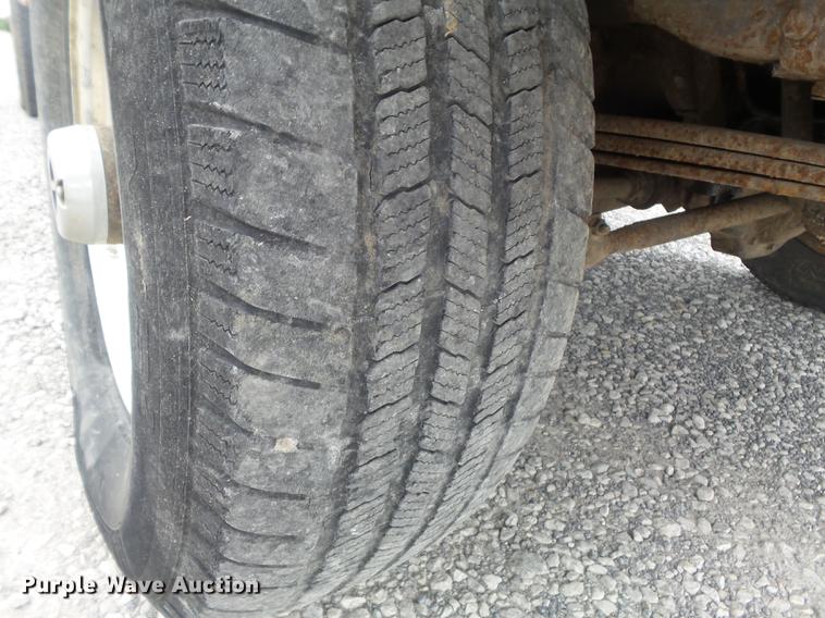 image for item DD7207 1997 Ford F250 HD XLT pickup truck