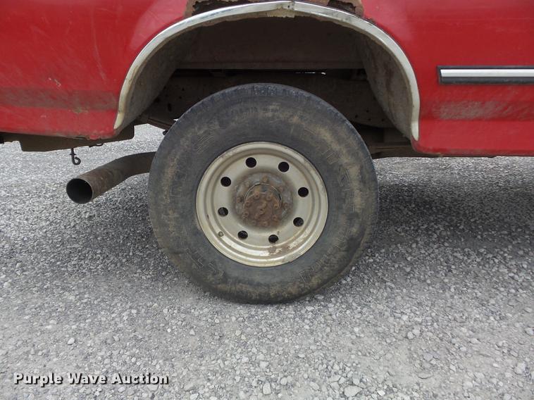 image for item DD7207 1997 Ford F250 HD XLT pickup truck