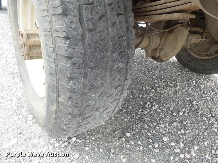 image for item DD7207 1997 Ford F250 HD XLT pickup truck