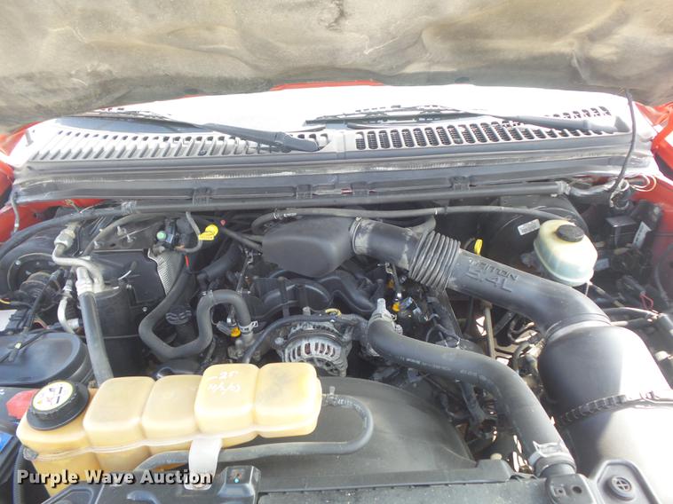 image for item DD7208 2003 Ford F250 Super Duty XLT SuperCab pickup truck