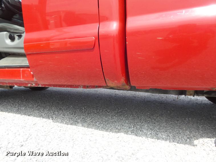 image for item DD7208 2003 Ford F250 Super Duty XLT SuperCab pickup truck