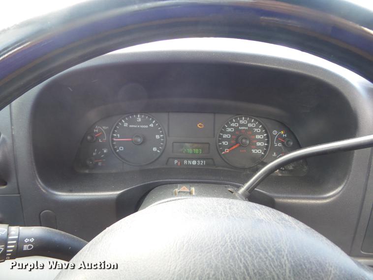 image for item DD7213 2005 Ford F250 Super Duty XL SuperCab pickup truck