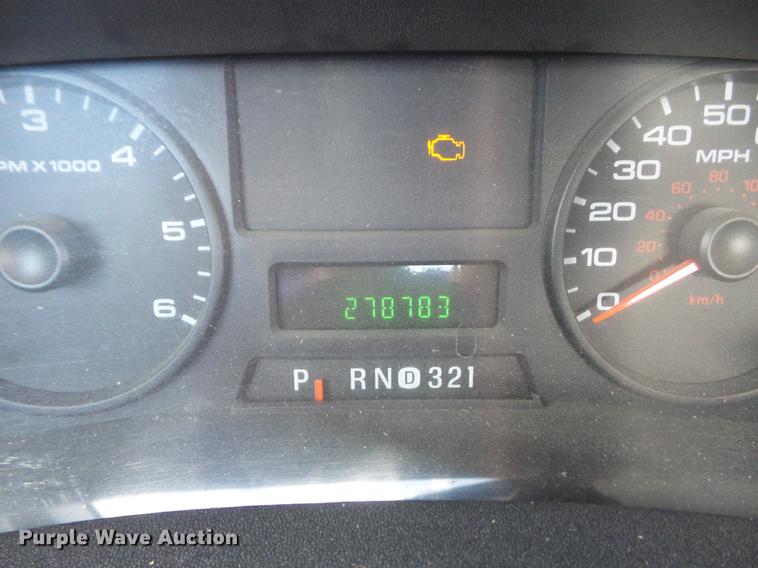 image for item DD7213 2005 Ford F250 Super Duty XL SuperCab pickup truck