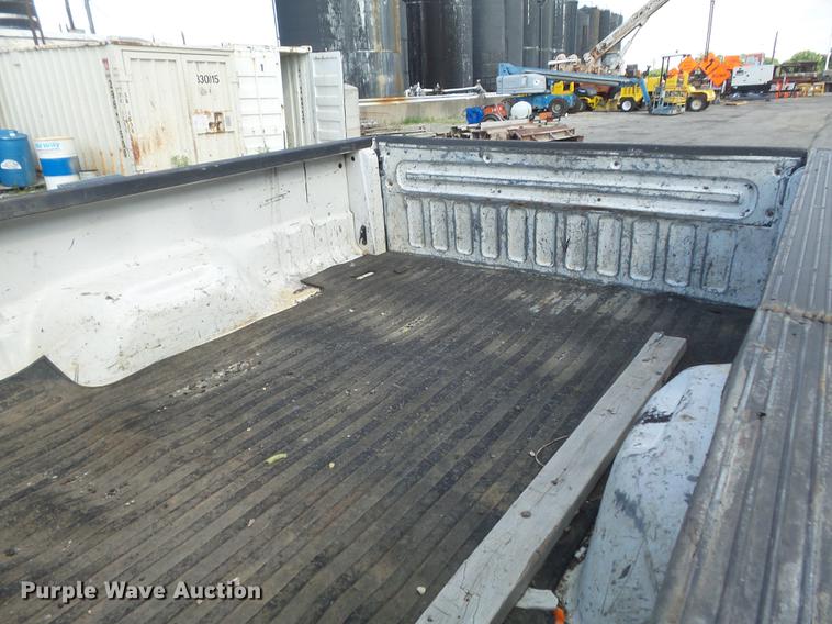 image for item DD7213 2005 Ford F250 Super Duty XL SuperCab pickup truck